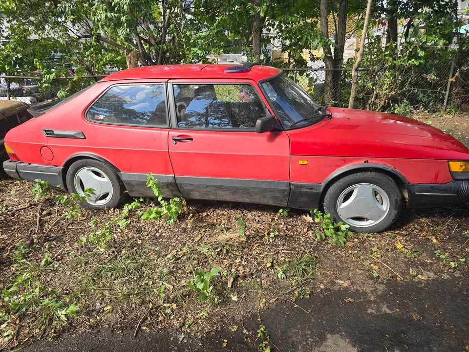 1990 Saab 900 SPG 1st Gen - Image 2 of 9