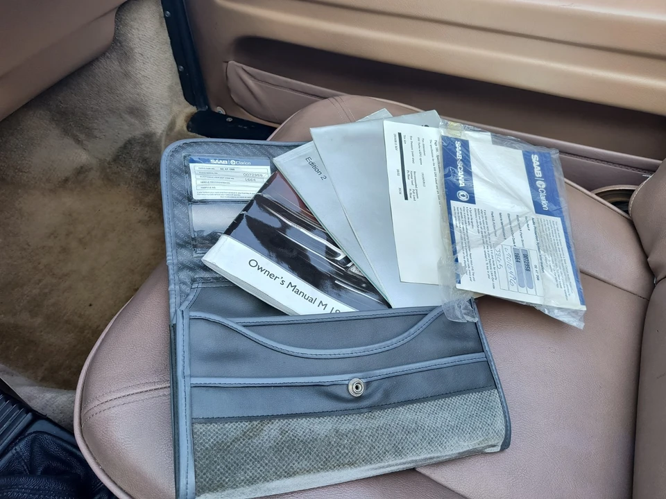 1990 Saab 900 - Image 20 of 21