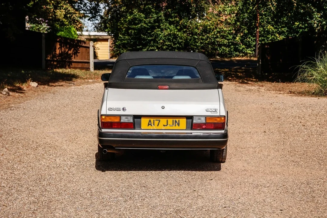 1990 Saab 900 1st Gen - Image 9 of 31