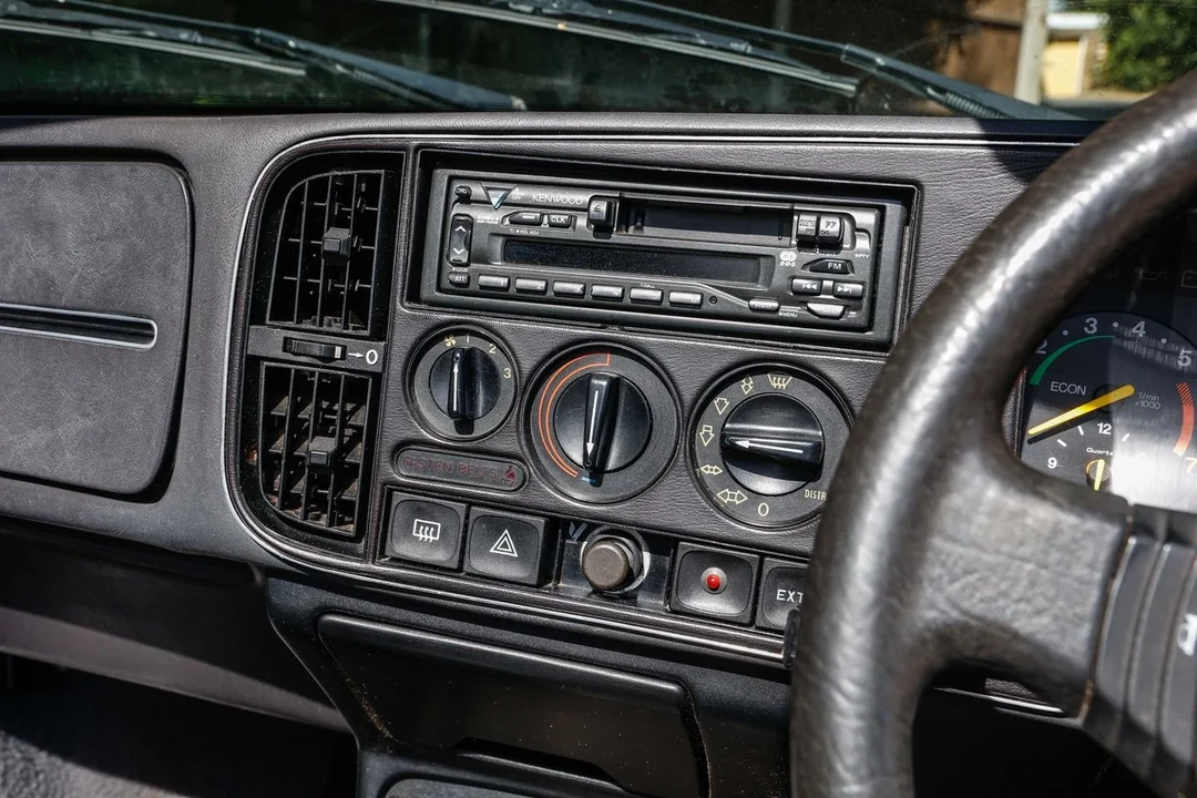 1990 Saab 900 1st Gen - Image 20 of 31