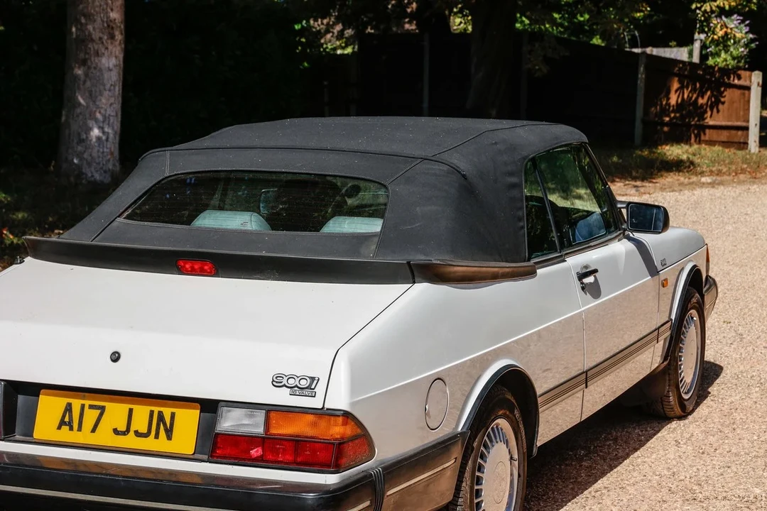 1990 Saab 900 1st Gen - Image 29 of 31