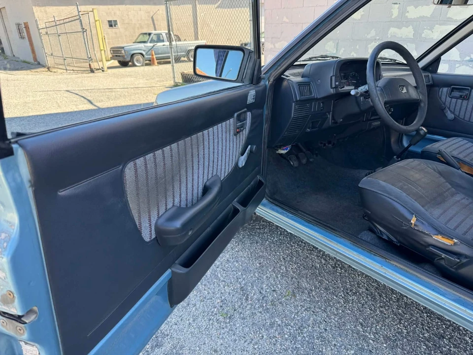1990 Subaru - Image 7 of 20
