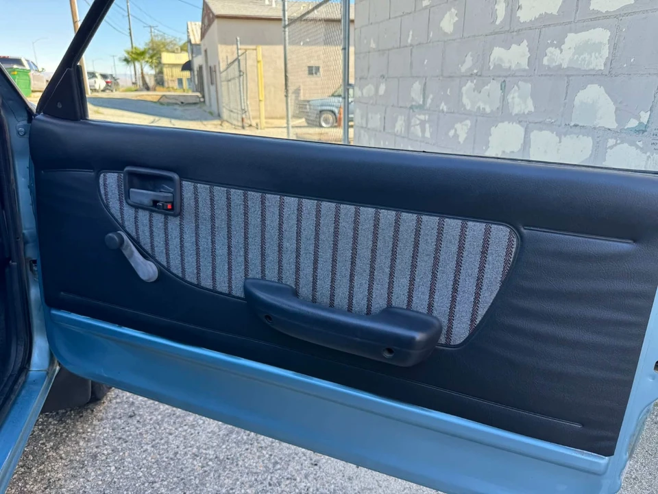 1990 Subaru - Image 9 of 20