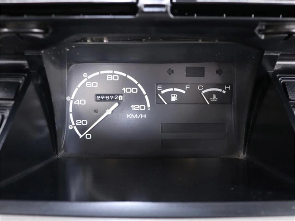 1990 Suzuki Carry & Every 8th Gen - Image 11 of 31
