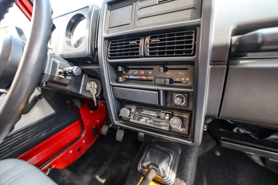 1990 Suzuki Jimny 2nd Gen - Image 17 of 31