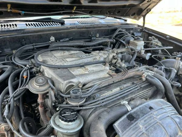 1990 Toyota 4Runner 2nd Gen - Image 12 of 18
