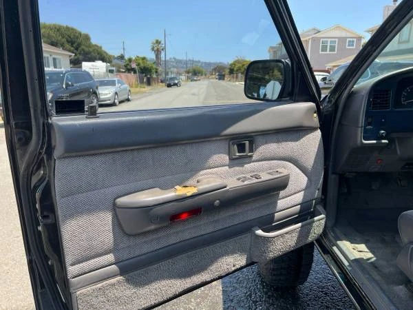 1990 Toyota 4Runner 2nd Gen - Image 13 of 18