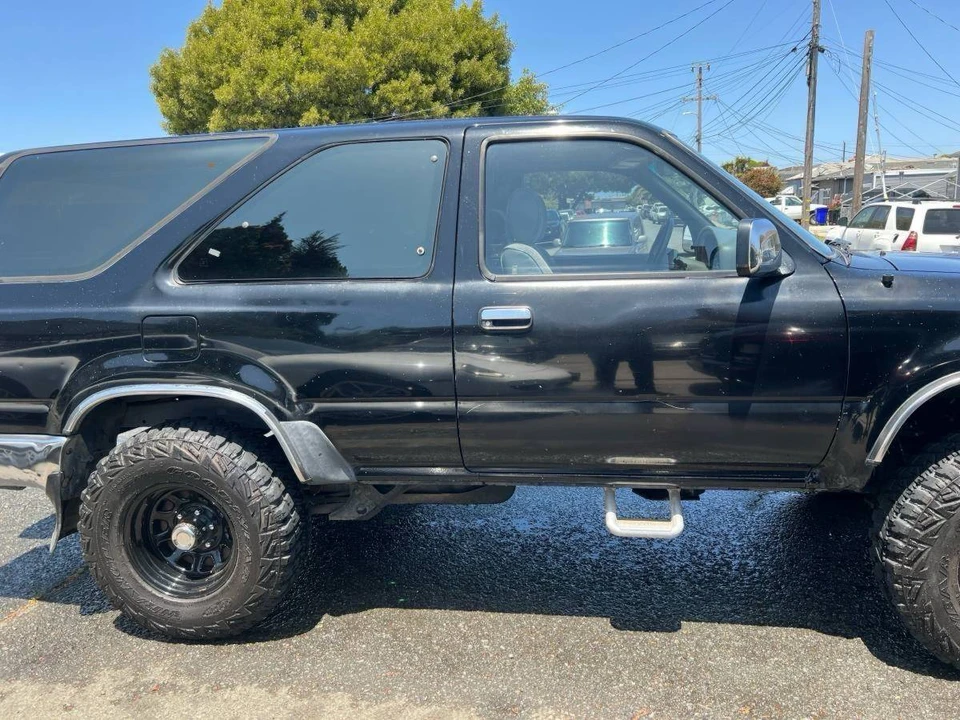 1990 Toyota 4Runner 2nd Gen - Image 2 of 23