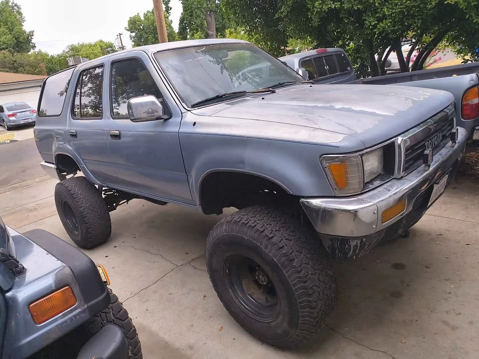 1990 Toyota 4Runner 2nd Gen - Image 11 of 14