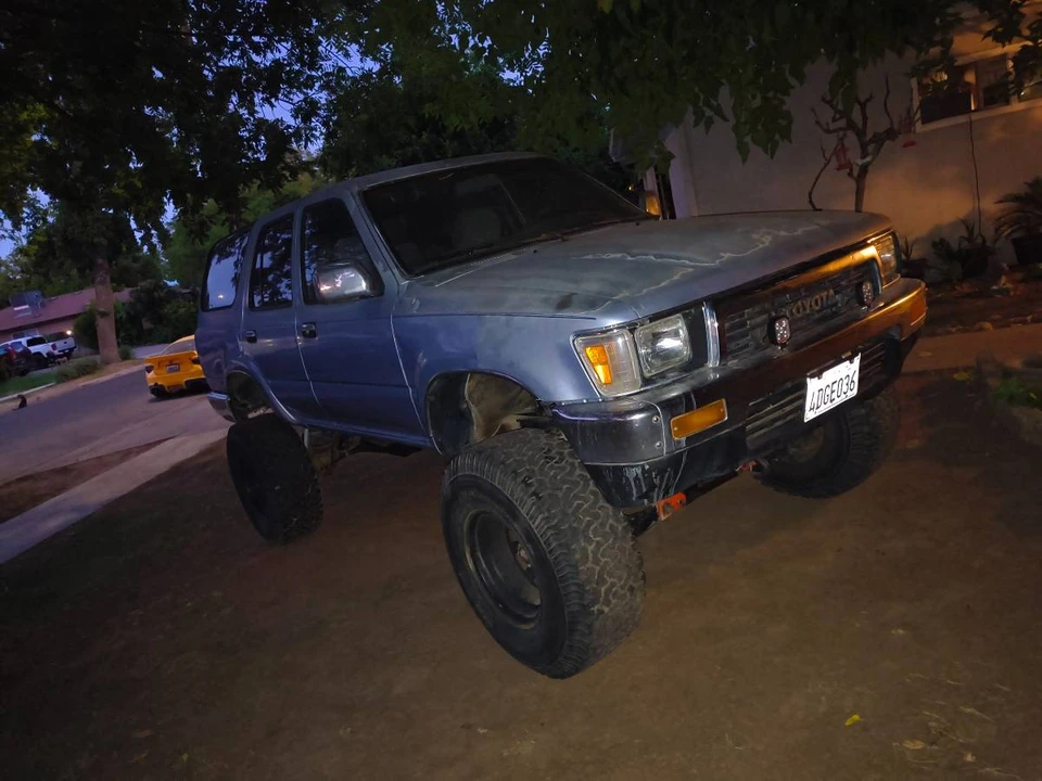 1990 Toyota 4Runner 2nd Gen - Image 5 of 9
