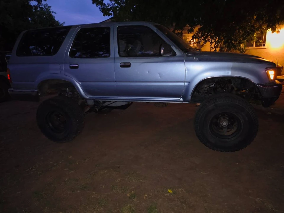 1990 Toyota 4Runner 2nd Gen - Image 4 of 9