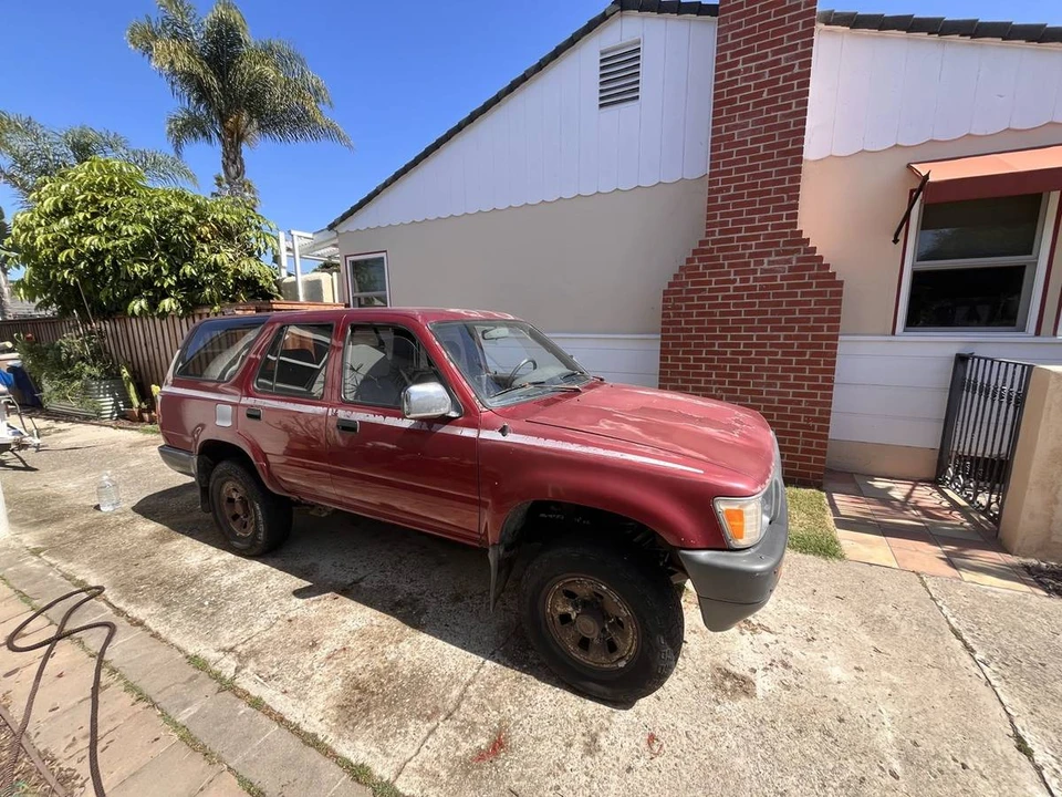 1990 Toyota 4Runner 2nd Gen - Image 2 of 12