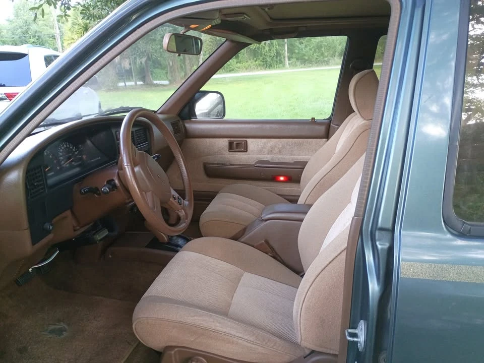1990 Toyota 4Runner 2nd Gen - Image 10 of 20