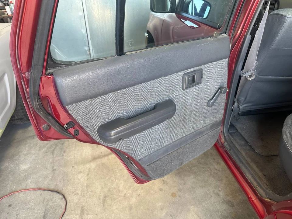 1990 Toyota 4Runner 2nd Gen - Image 12 of 18