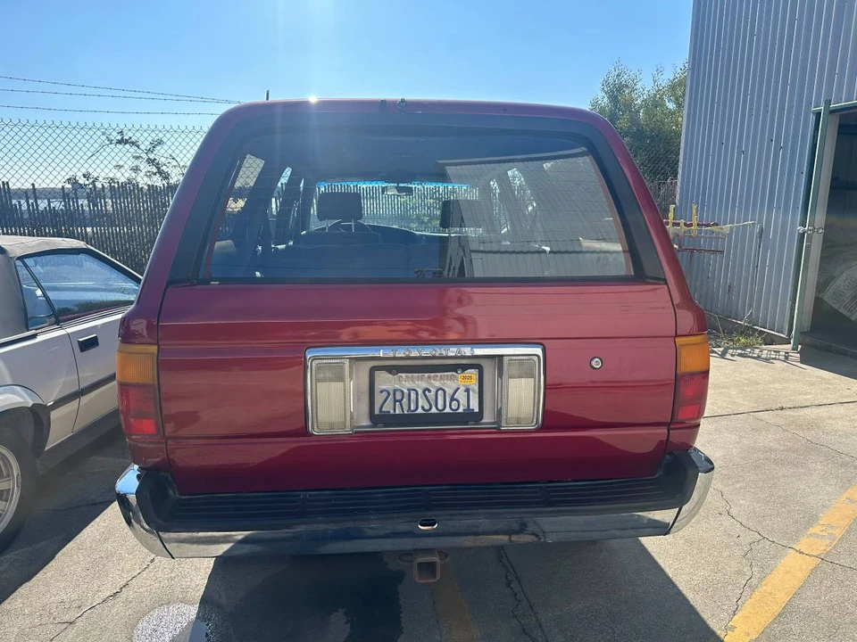 1990 Toyota 4Runner 2nd Gen - Image 2 of 18