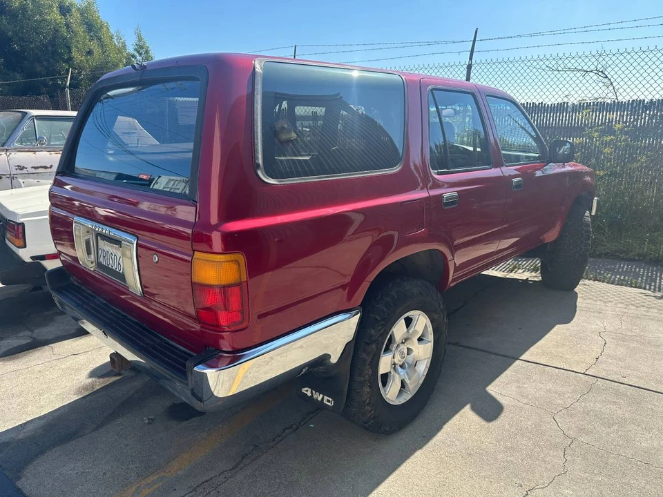 1990 Toyota 4Runner 2nd Gen - Image 3 of 18