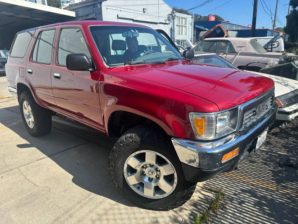 1990 Toyota 4Runner 2nd Gen - Image 4 of 18