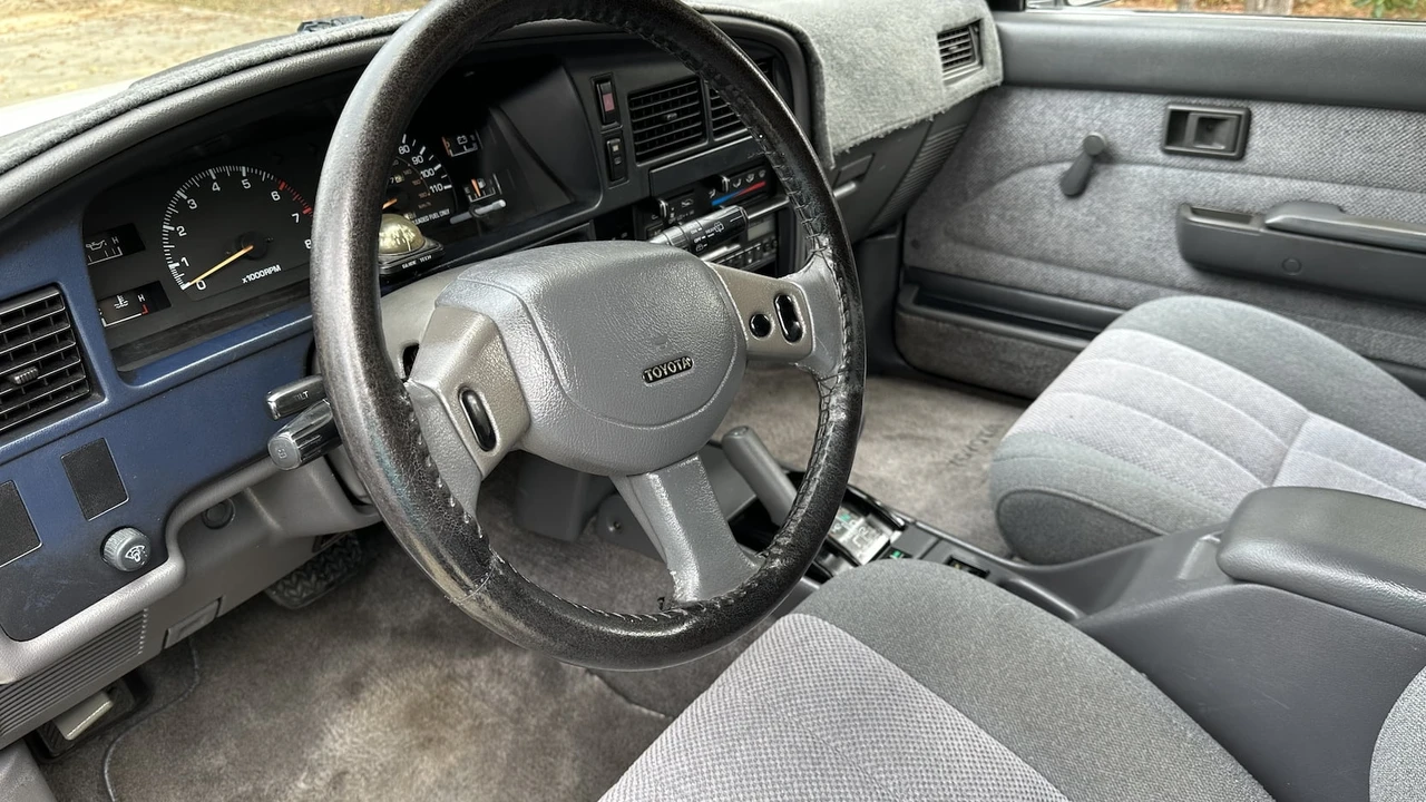 1990 Toyota 4Runner 2nd Gen - Image 10 of 22