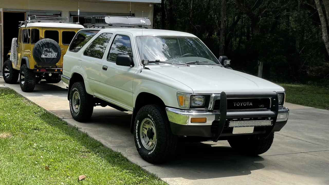 1990 Toyota 4Runner 2nd Gen - Image 9 of 22