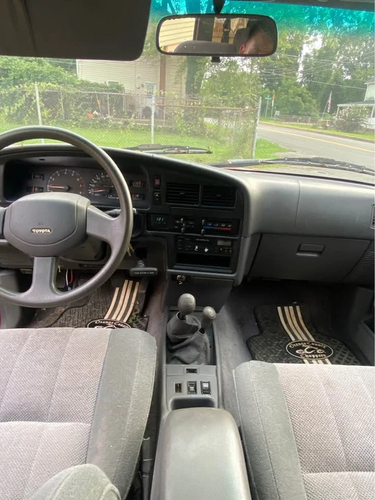 1990 Toyota 4Runner 2nd Gen - Image 6 of 11