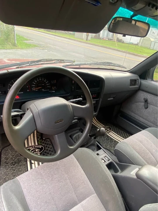 1990 Toyota 4Runner 2nd Gen - Image 5 of 11