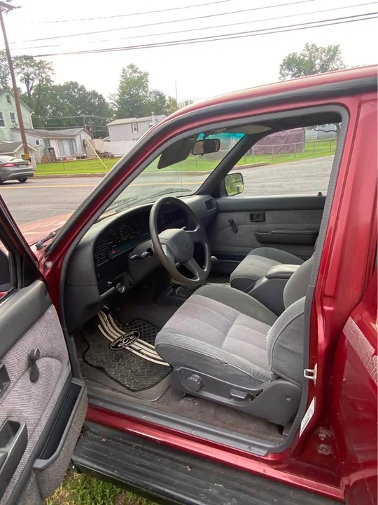 1990 Toyota 4Runner 2nd Gen - Image 7 of 11
