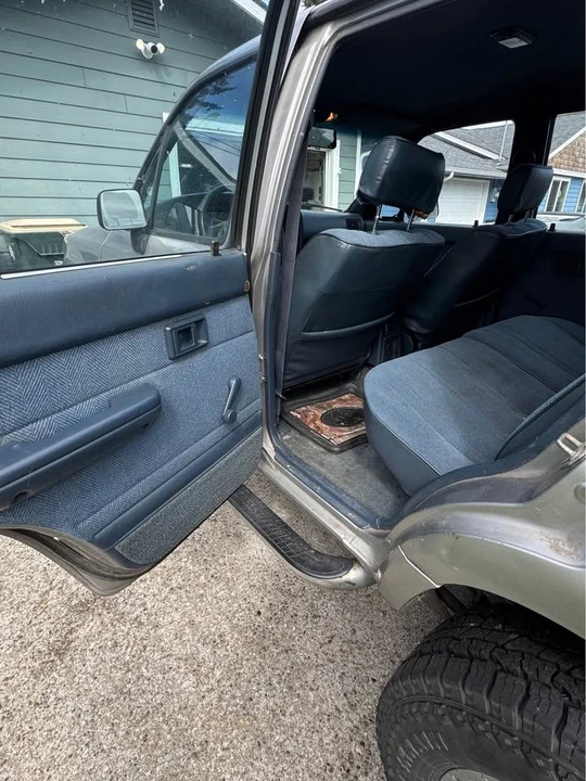 1990 Toyota 4Runner 2nd Gen - Image 16 of 17