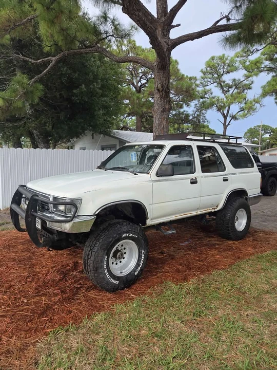 1990 Toyota 4Runner 2nd Gen - Image 3 of 18