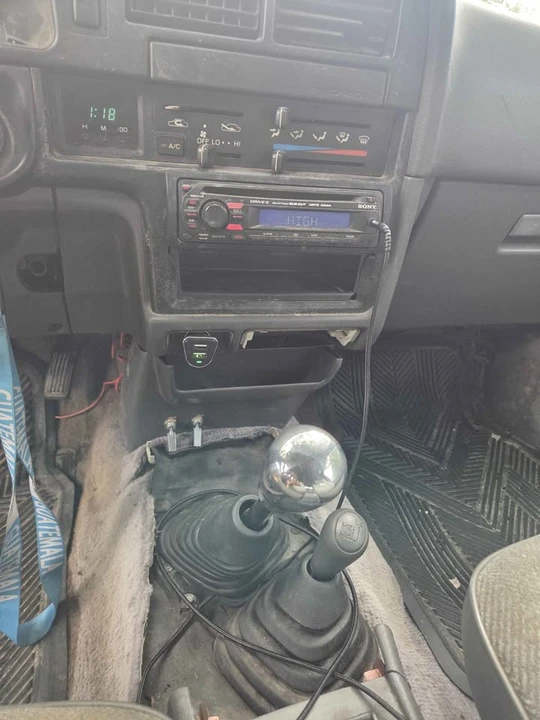 1990 Toyota 4Runner 2nd Gen - Image 9 of 18