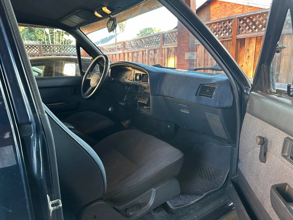 1990 Toyota 4Runner 2nd Gen - Image 8 of 9