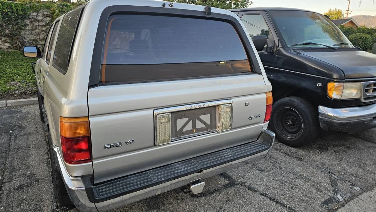1990 Toyota 4Runner 2nd Gen - Image 5 of 15