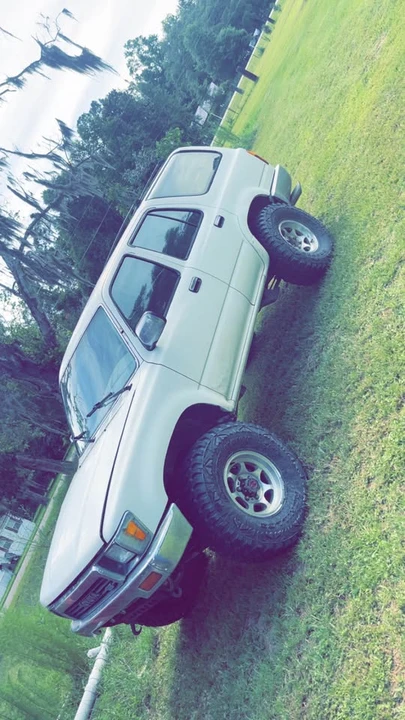 1990 Toyota 4Runner 2nd Gen - Image 2 of 2