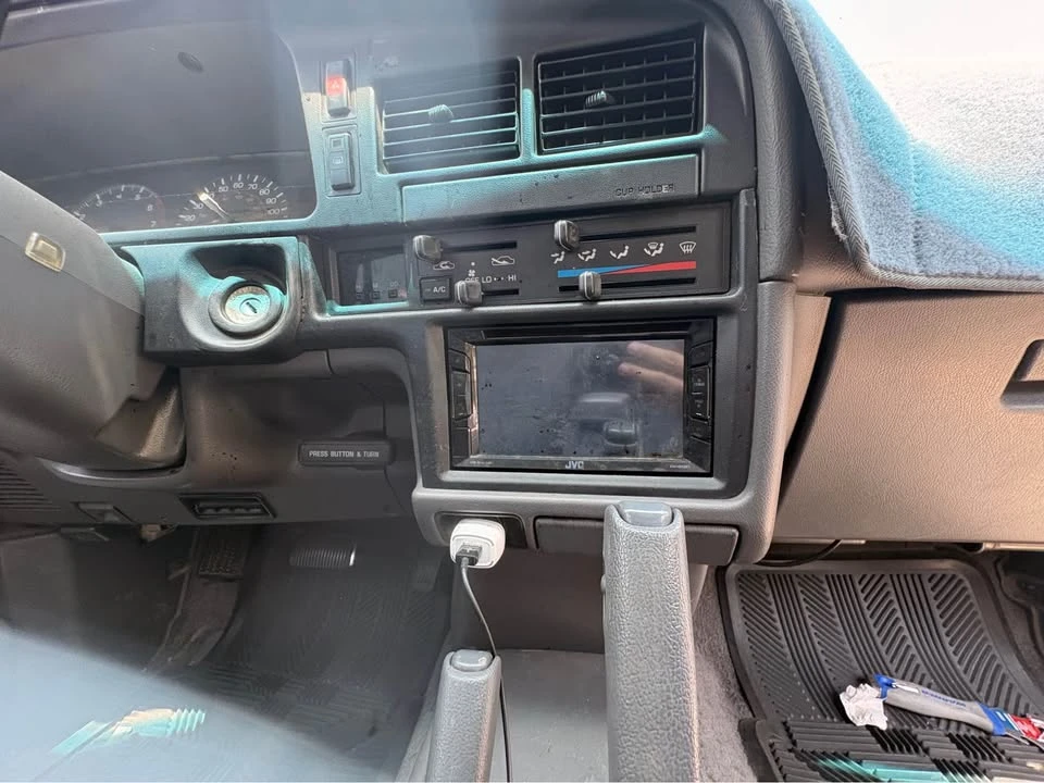 1990 Toyota 4Runner 2nd Gen - Image 11 of 18