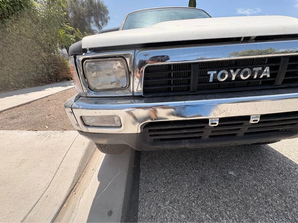 1990 Toyota 4Runner 2nd Gen - Image 15 of 18