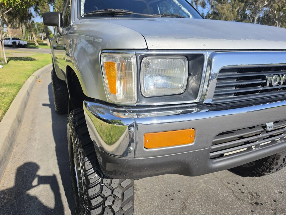 1990 Toyota 4Runner 2nd Gen - Image 12 of 31