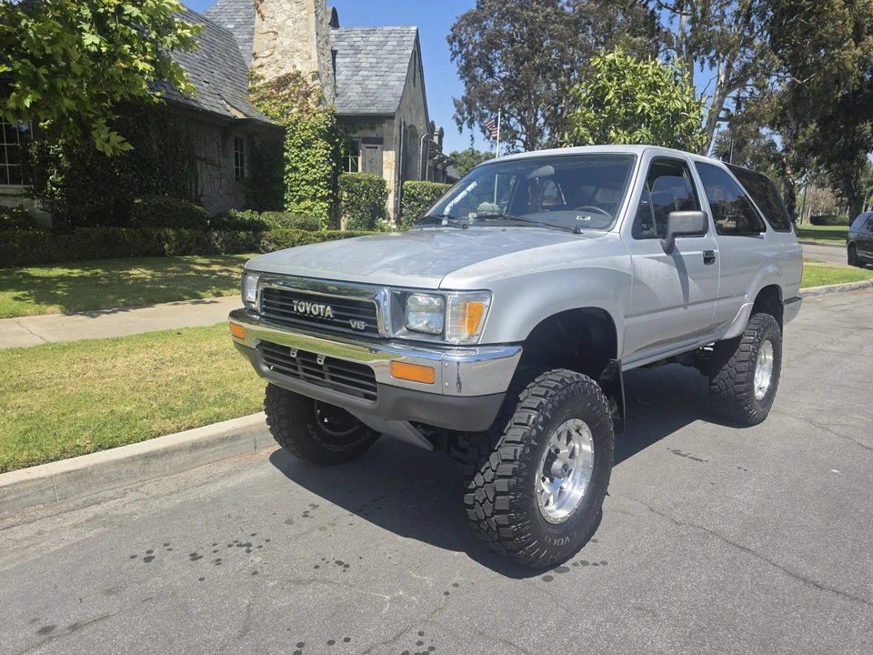 1990 Toyota 4Runner 2nd Gen - Image 2 of 31