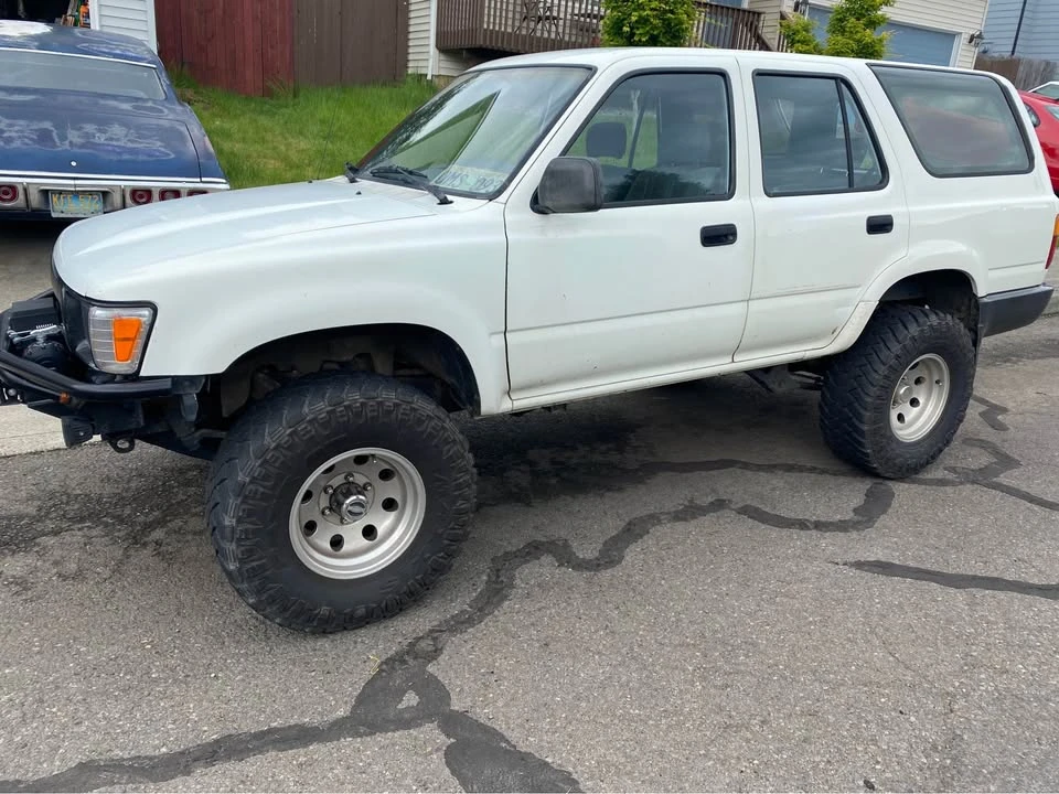 1990 Toyota 4Runner 2nd Gen - Image 2 of 14