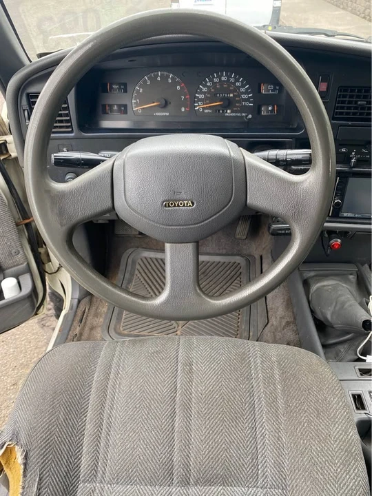 1990 Toyota 4Runner 2nd Gen - Image 8 of 14