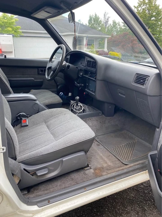 1990 Toyota 4Runner 2nd Gen - Image 11 of 14