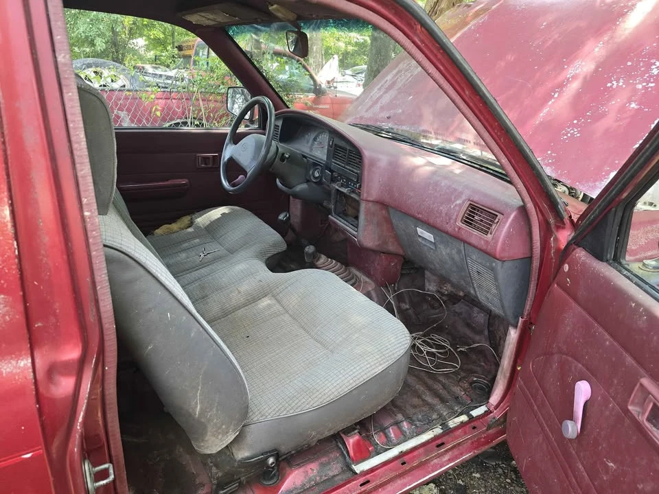 1990 Toyota 4Runner 2nd Gen - Image 8 of 14