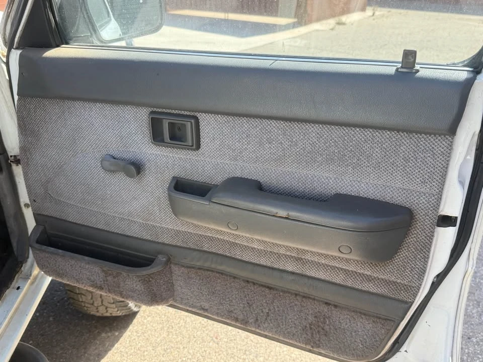 1990 Toyota 4Runner 2nd Gen - Image 13 of 15