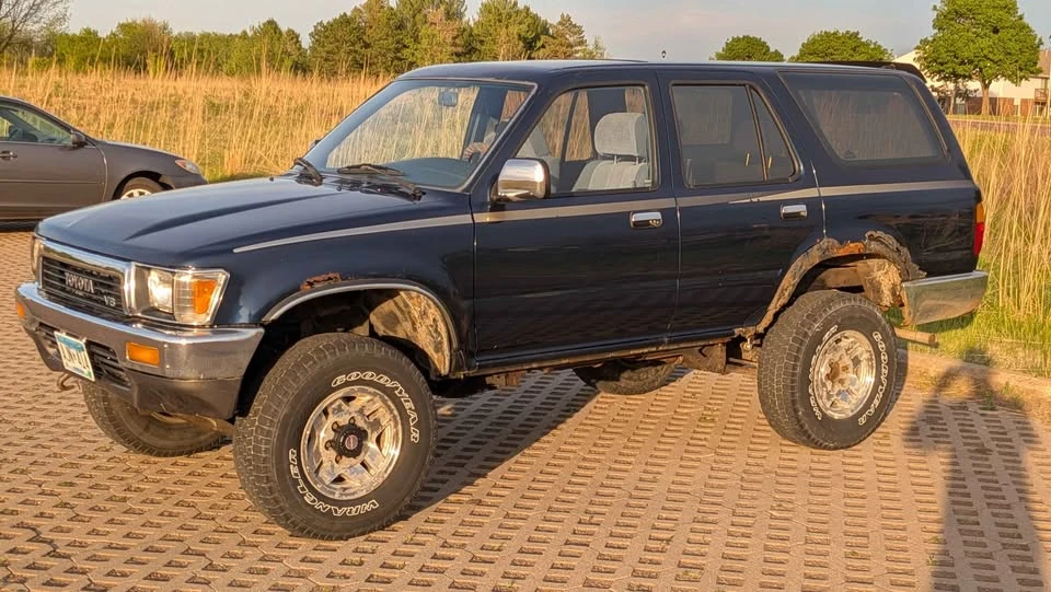 1990 Toyota 4Runner 2nd Gen - Image 4 of 14