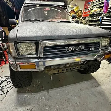 1990 Toyota 4Runner SR5 Sport Utility 4D