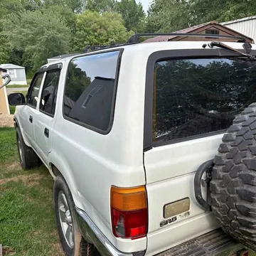 1990 Toyota 4Runner SR5 Sport Utility 4D