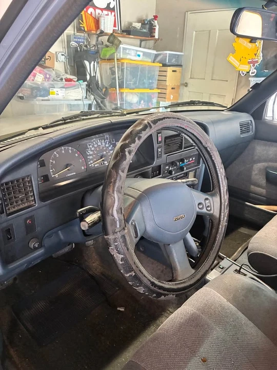 1990 Toyota 4Runner 2nd Gen - Image 9 of 13