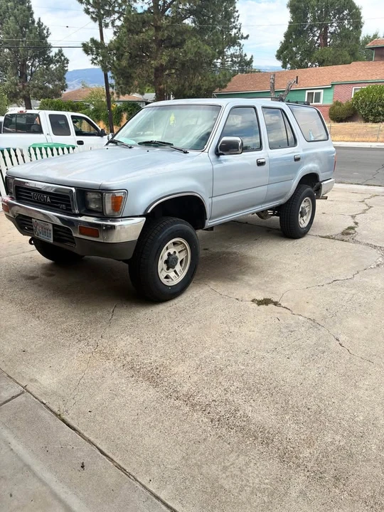 1990 Toyota 4Runner 2nd Gen - Image 12 of 13