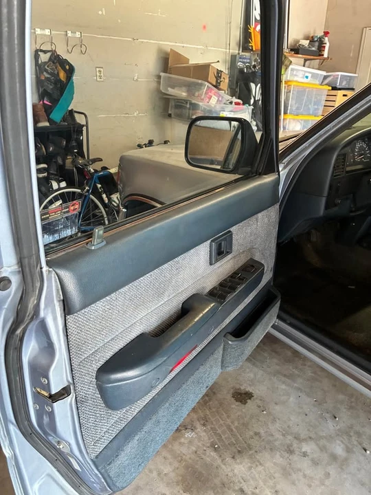 1990 Toyota 4Runner 2nd Gen - Image 10 of 13