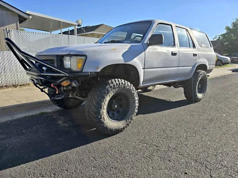 1990 Toyota 4Runner SR5 Sport Utility 4D