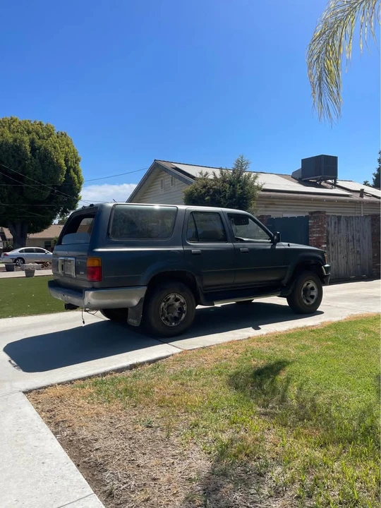 1990 Toyota 4Runner 2nd Gen - Image 6 of 10