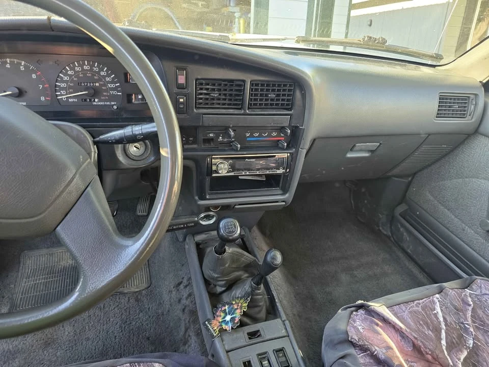 1990 Toyota 4Runner 2nd Gen - Image 12 of 18